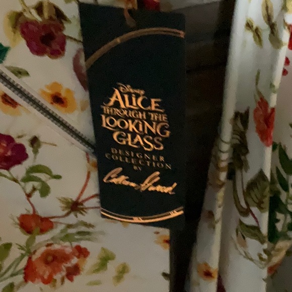 Alice Through The Looking Glass Designer Collection by Colleen Atwood Set - Picture 3 of 6